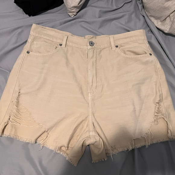 American eagle nwt distressed mom shorts - Picture 1 of 1